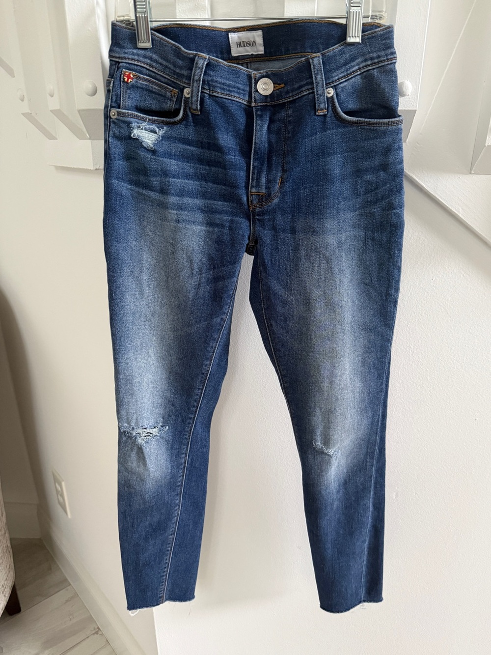 Hudson Natalie Super Skinny Jeans Women’s Size 25 Distressed Raw Hem